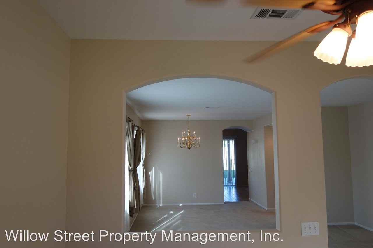 41513 Ashburn Rd - Photo 3 of 13