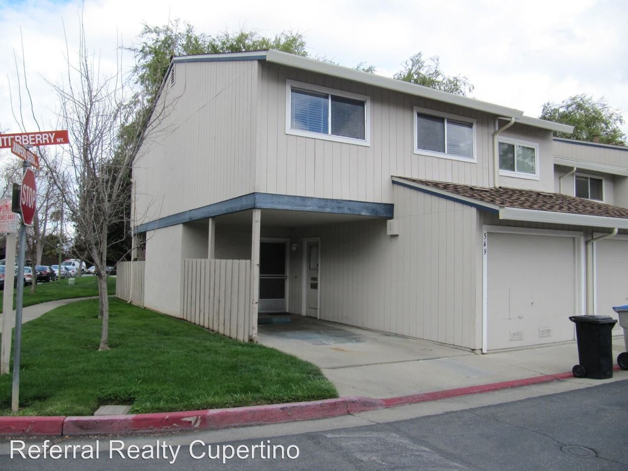 549 Winterberry Way - Photo 2 of 14