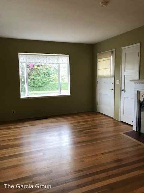 11340 NE Skidmore St - Photo 3 of 30