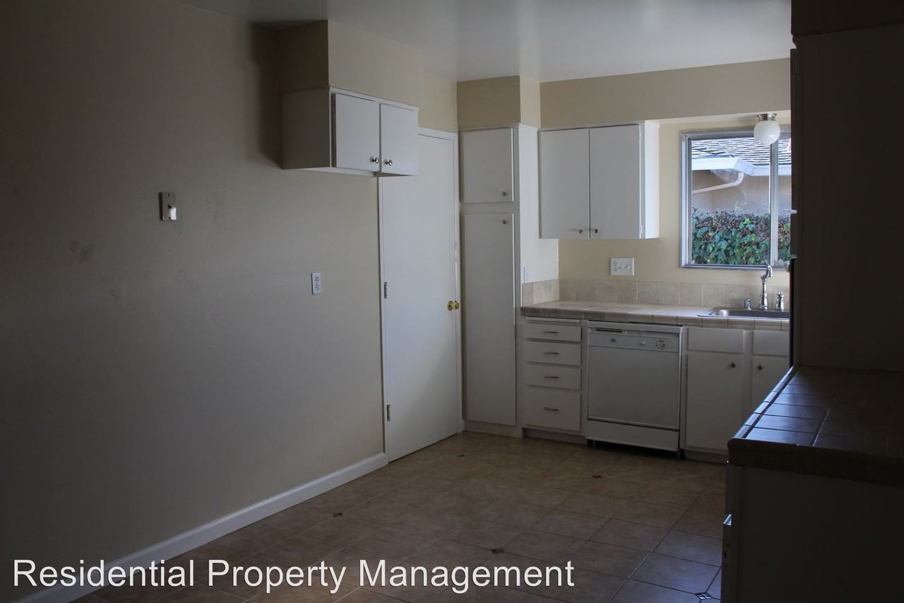 3723 Wilmington Rd - Photo 3 of 11