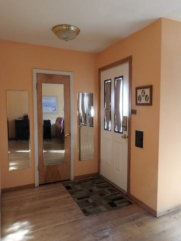 9936 Drury Ln - Photo 2 of 13