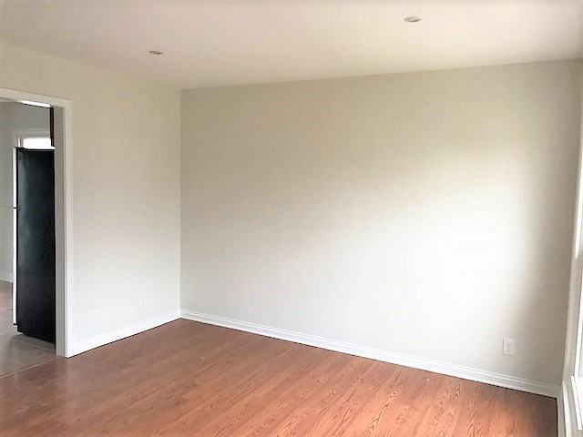 204 Gordon Ave - Photo 2 of 12