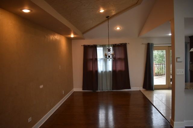 5708 Wolf Rd - Photo 2 of 14