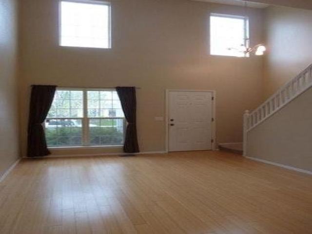 2557 E 131st Pl - Photo 3 of 6