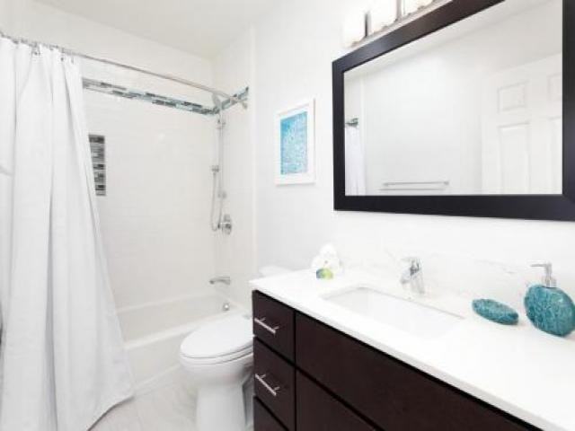 1084 De Haro St - Photo 2 of 6