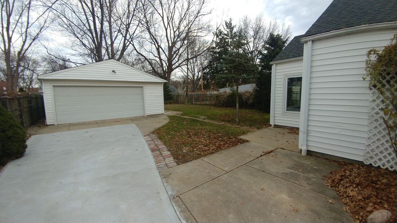 6941 Greenleaf Ave - Photo 3 of 44