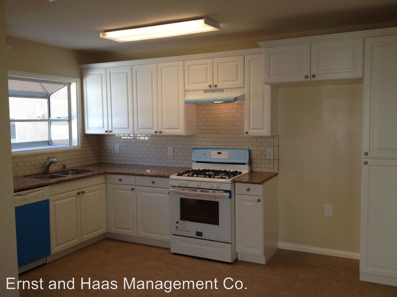 3622 Charlemagne Ave - Photo 3 of 34