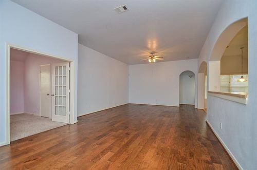 9419 Spring Miller Dr - Photo 2 of 8