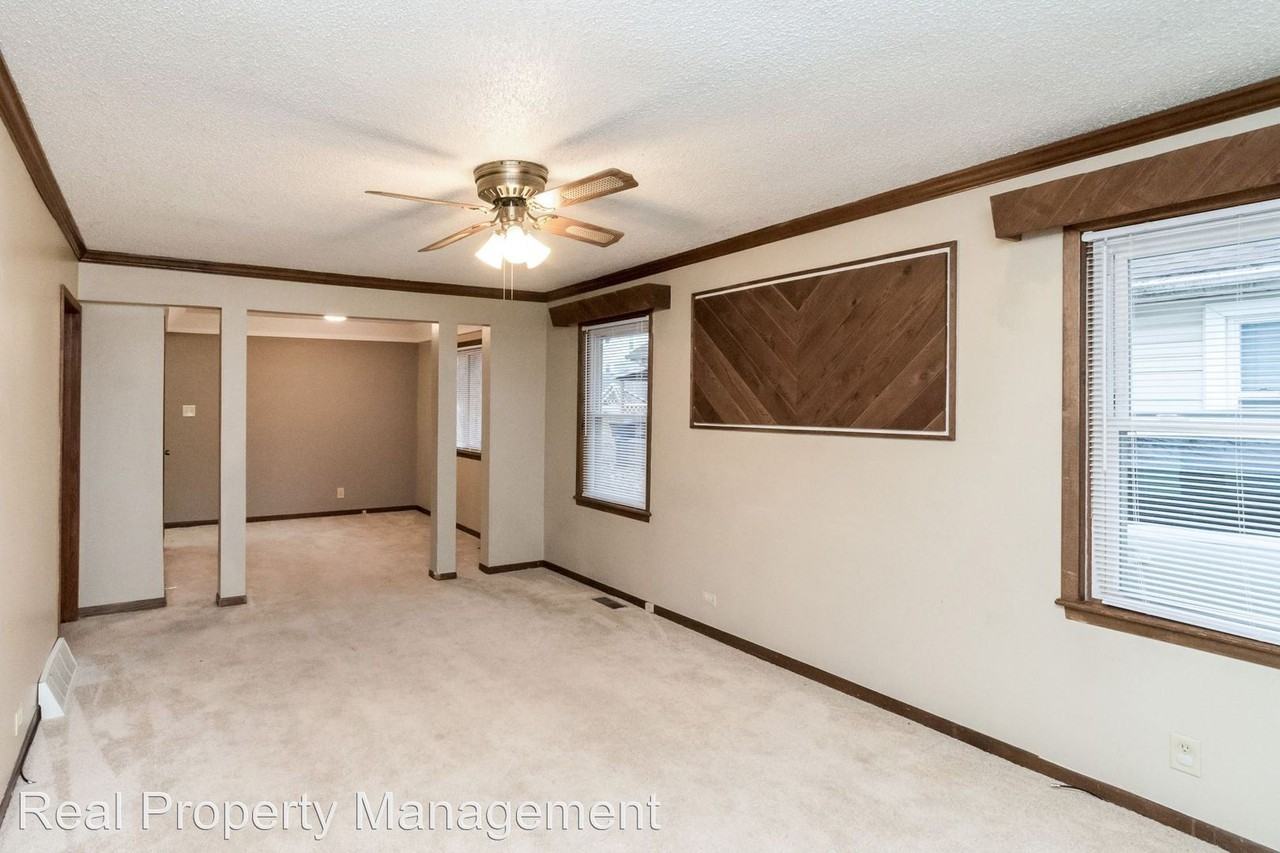 2422 Garfield Ave - Photo 3 of 15