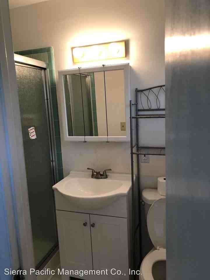 2809 Maple St - Photo 3 of 4