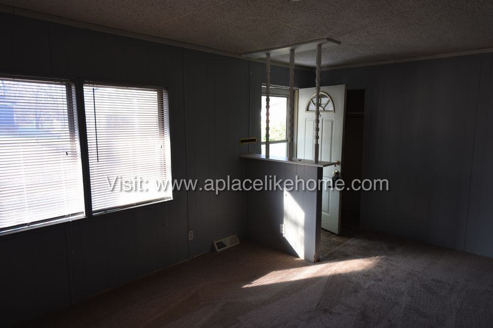215 N Garfield St - Photo 3 of 9