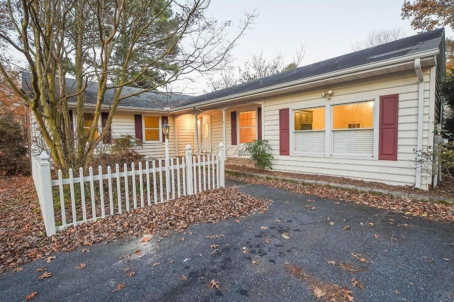 6594 Quercus Dr - Photo 3 of 41