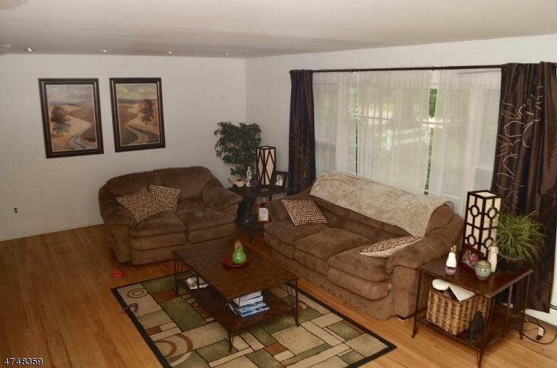 15 Cambridge Rd - Photo 3 of 14