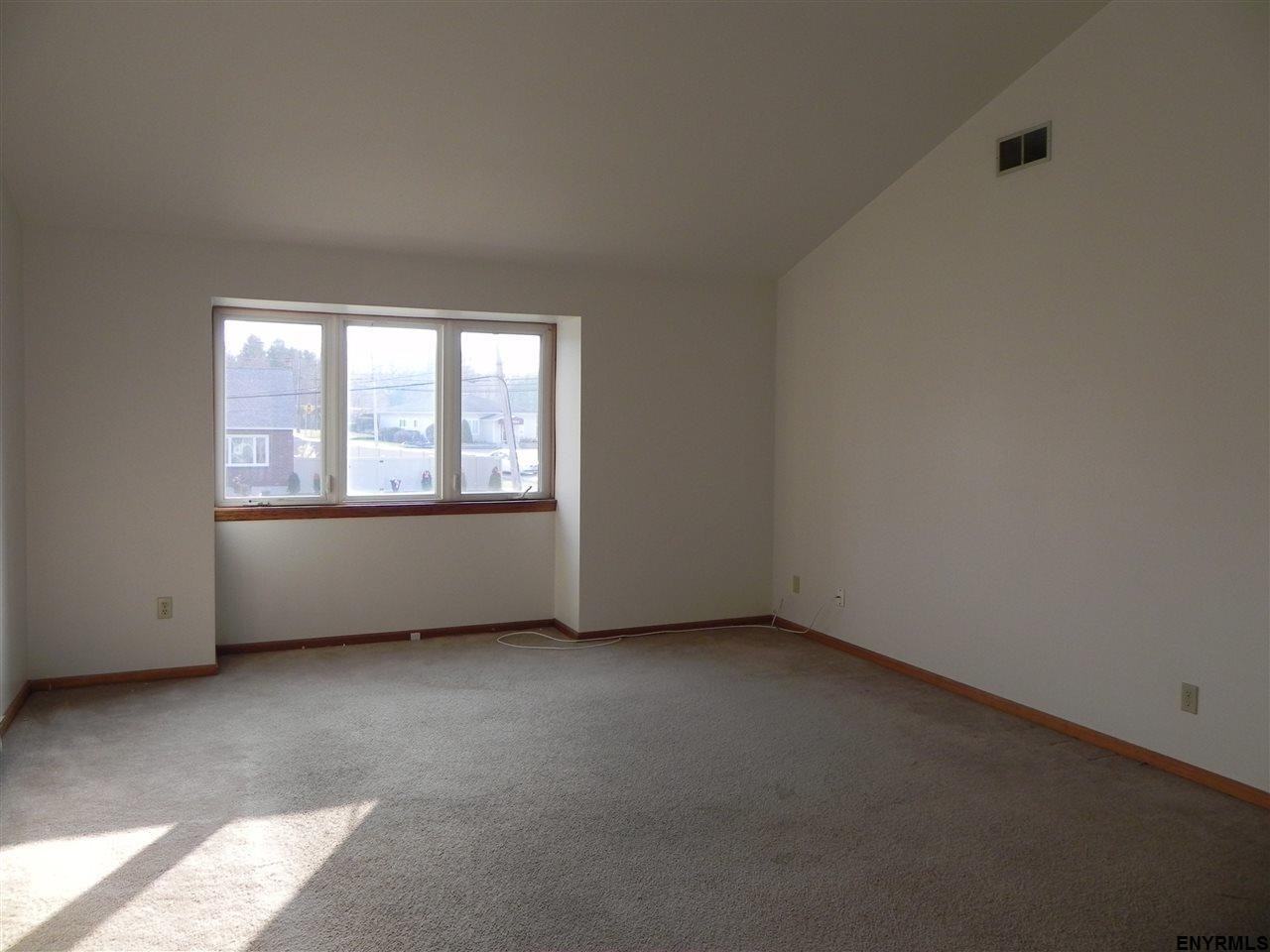 6005 Sunset Ln - Photo 3 of 10