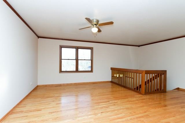 135 Lotus Dr - Photo 3 of 26