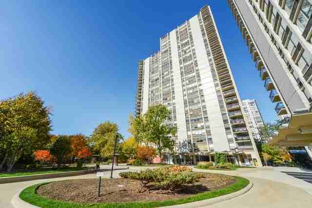 1360 N Sandburg Terrace #2206