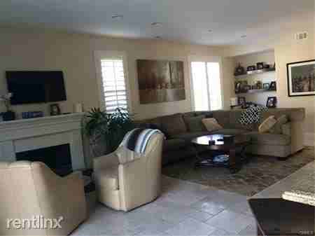 25815 San Tropez Ct - Photo 2 of 49