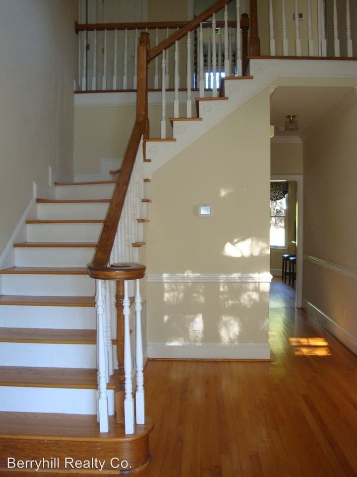 6807 Rea Croft Dr - Photo 2 of 23