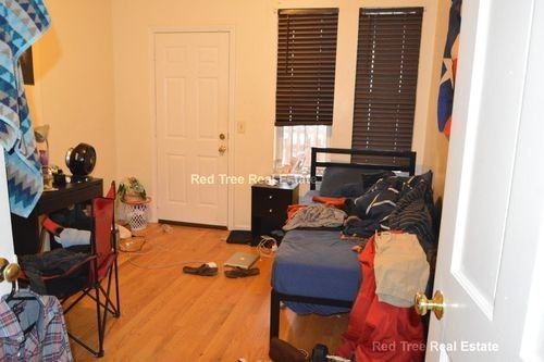 240 Tacketts Mill Rd - Photo 3 of 7