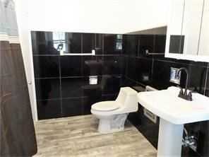 337 Jackson St - Photo 2 of 10