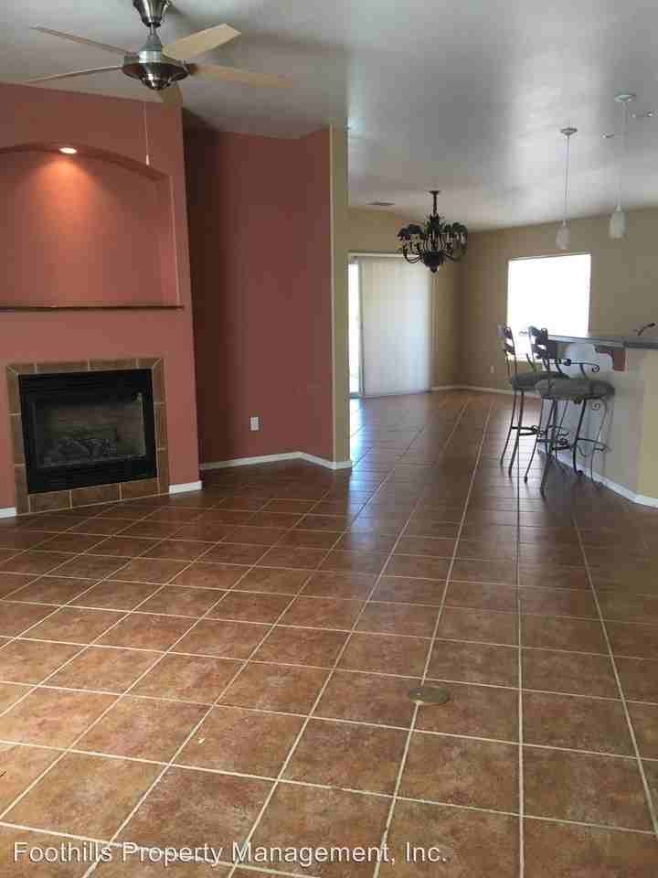 5029 E Cedar Creek Dr - Photo 3 of 13