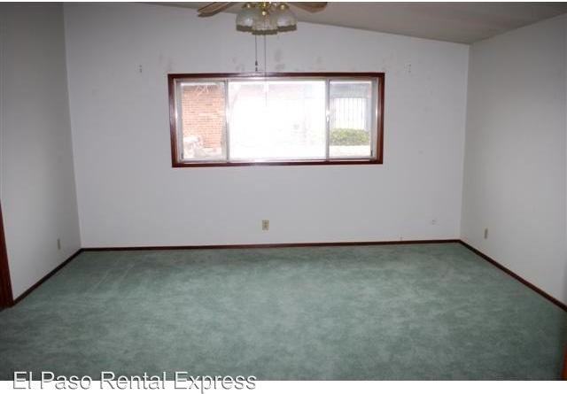 5872 Regulus Dr - Photo 3 of 14