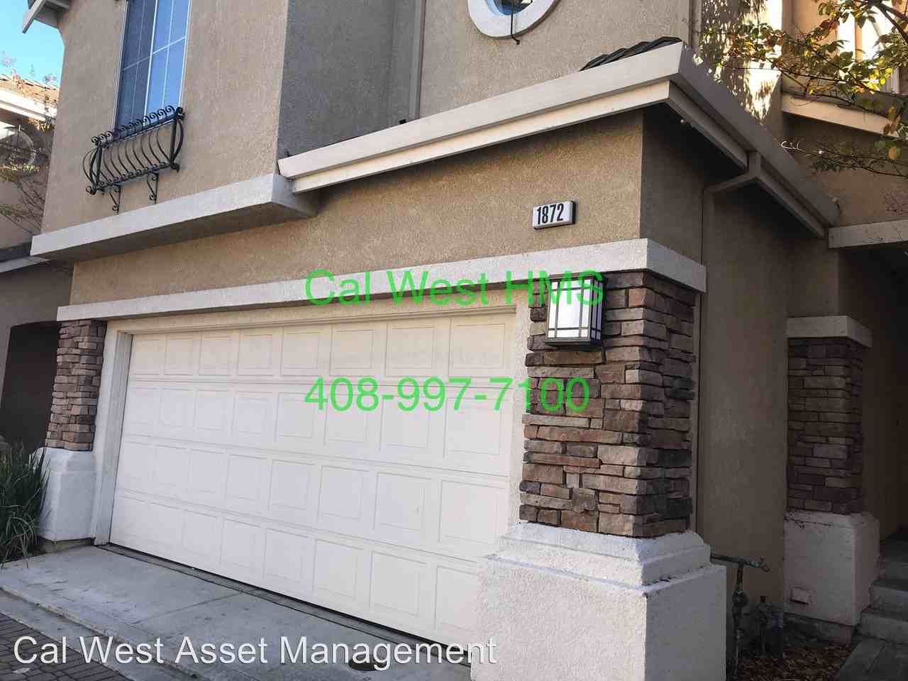 1872 Wayne Cir - Photo 3 of 24