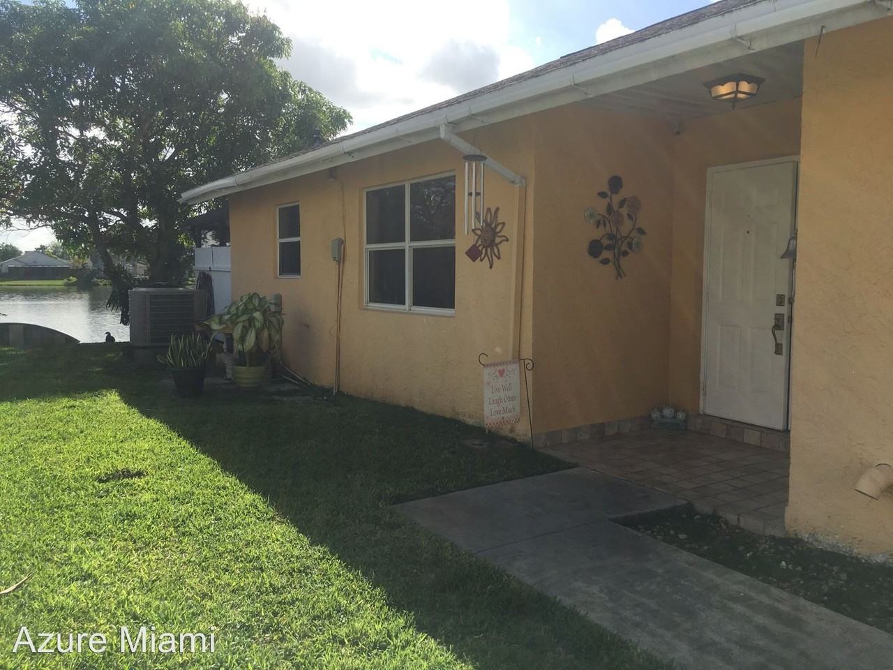 9940 SW 9th Ct - Photo 3 of 41