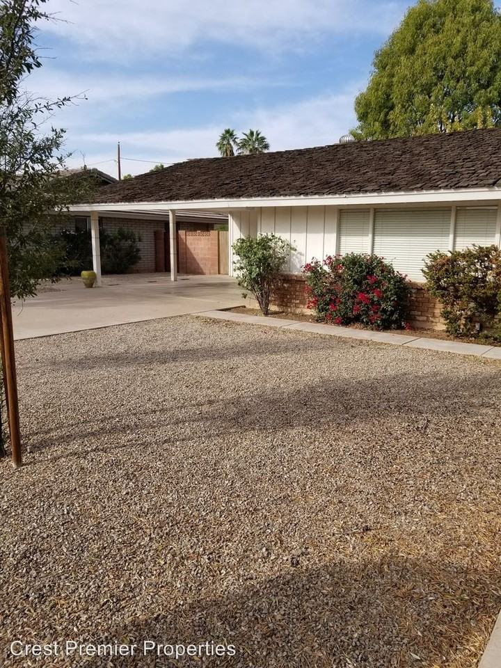 516 E Erie Dr - Photo 3 of 32