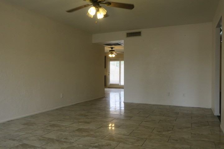 2031 E Colgate Dr - Photo 3 of 19