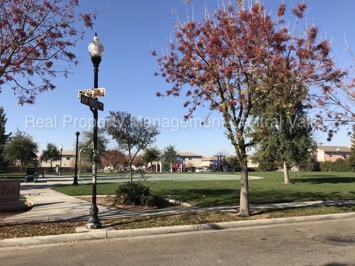 40 Jersey Ln - Photo 3 of 32