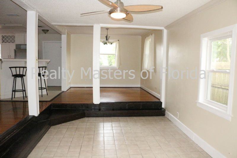 1912 E Cross St - Photo 3 of 20