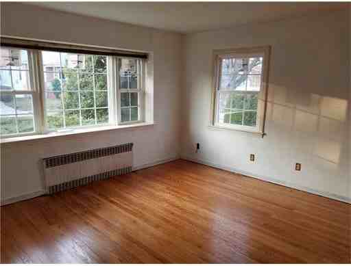 5 Beechwood Pl - Photo 3 of 10