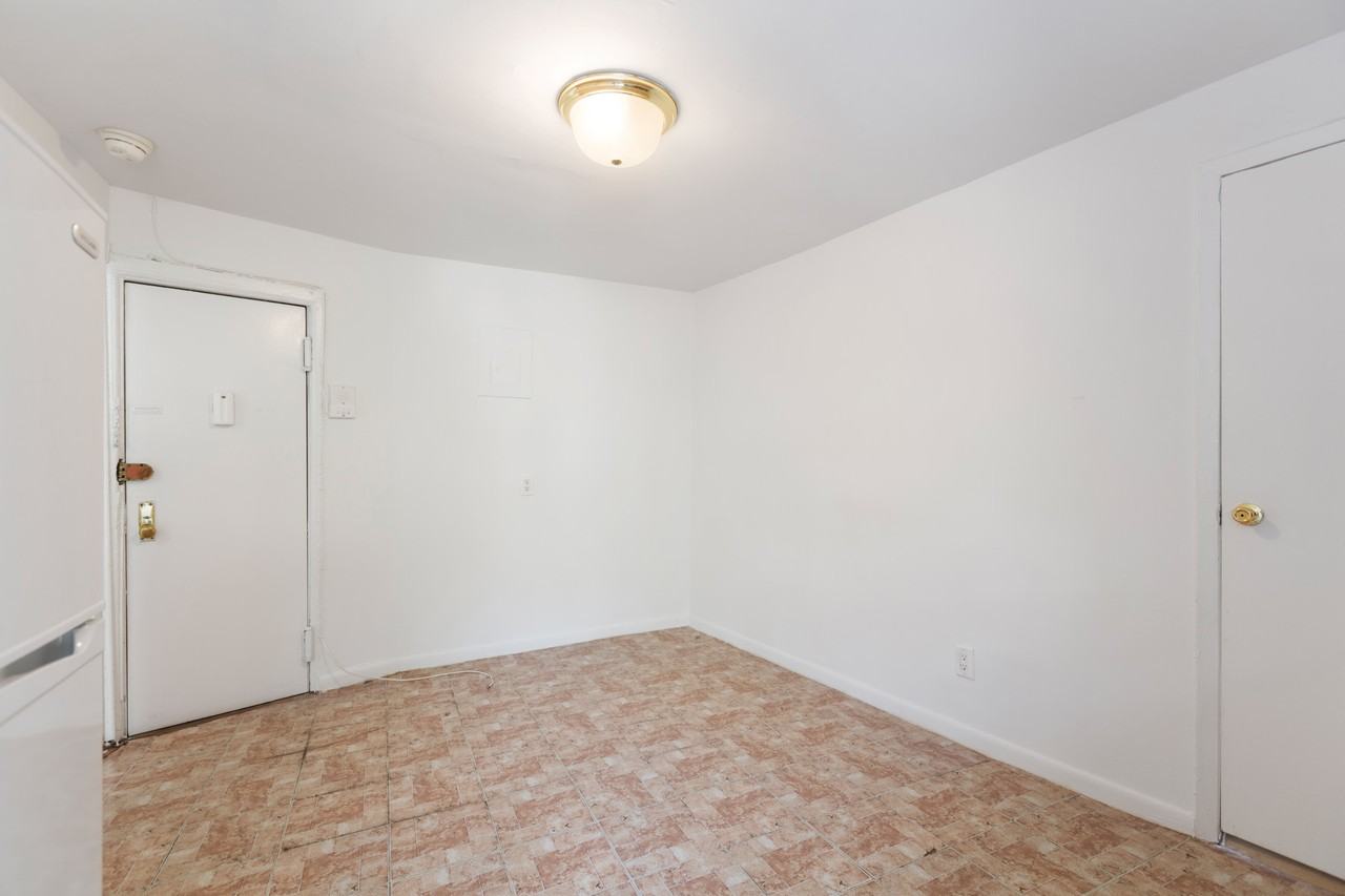 32 Joralemon St #E138