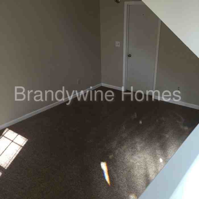 1228 Mill Lake Cir - Photo 3 of 15