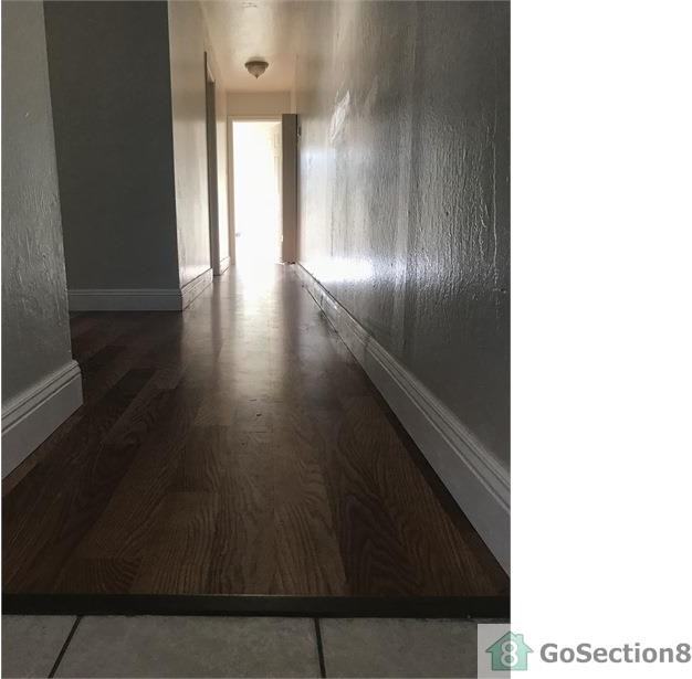 1622 99th Ave - Photo 2 of 12