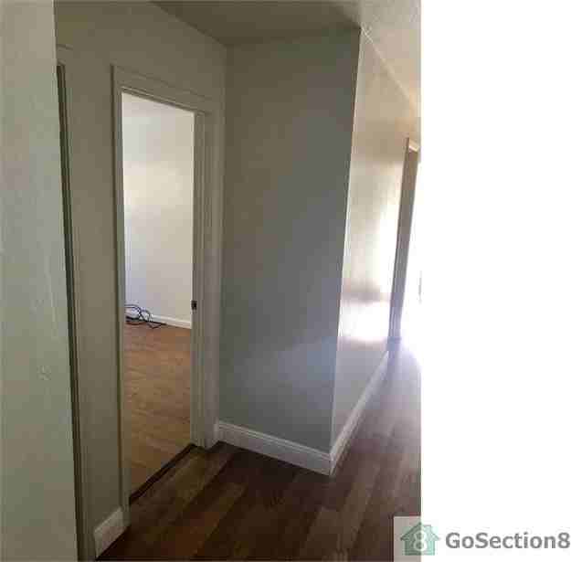 1622 99th Ave - Photo 3 of 12