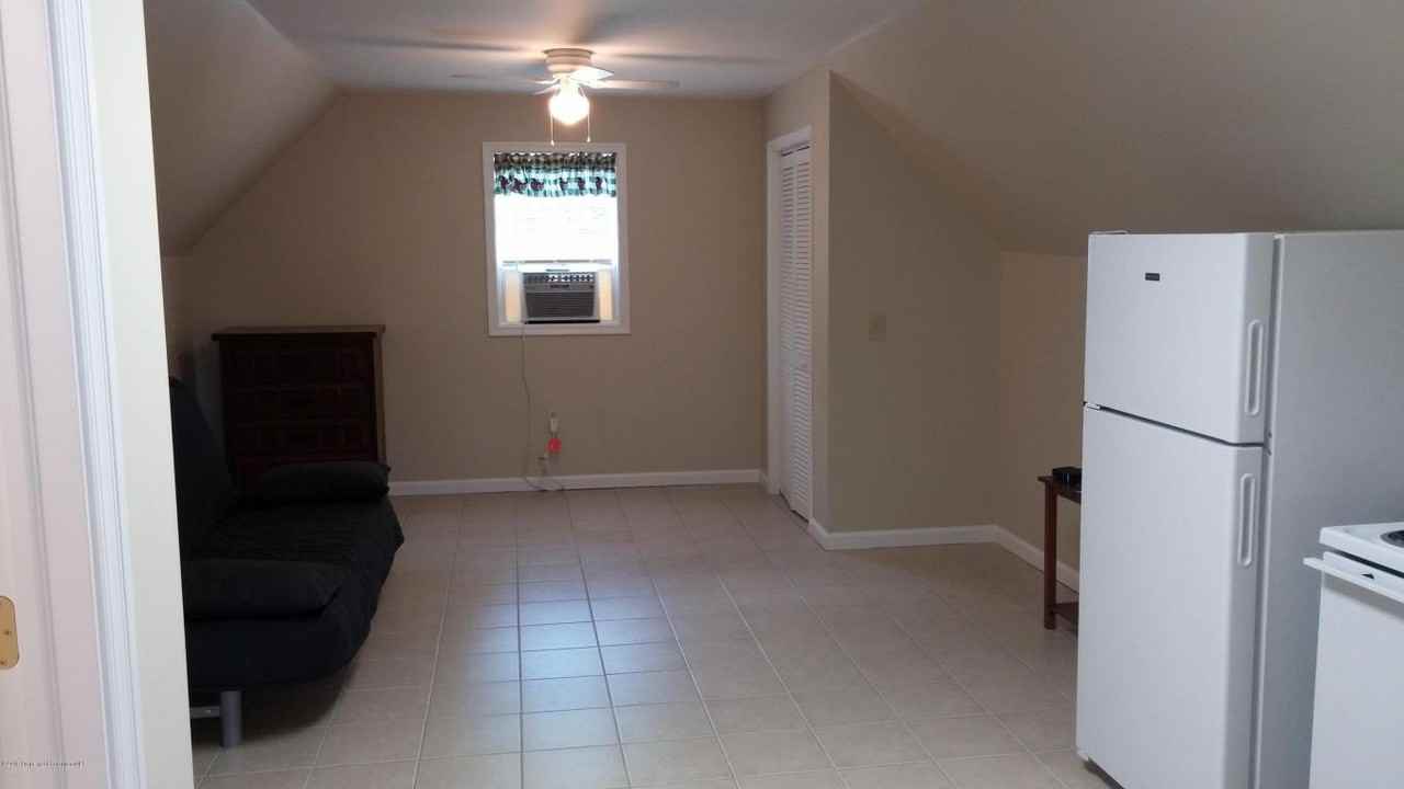 191 Coppernick St - Photo 2 of 6