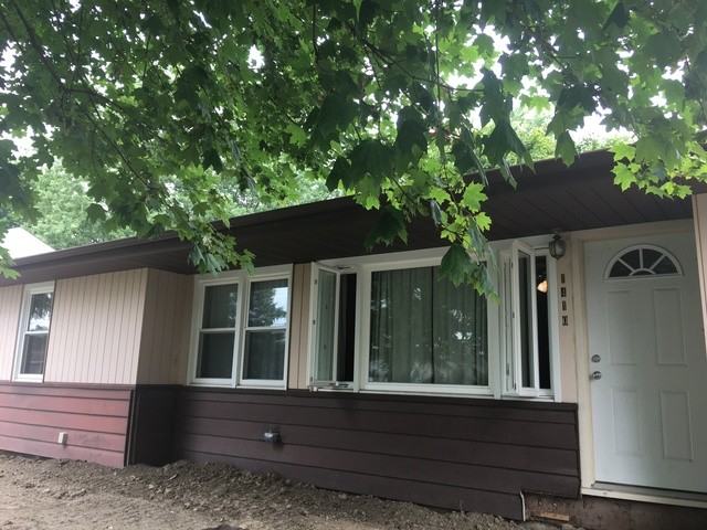 1410 Little Main St - Photo 2 of 24