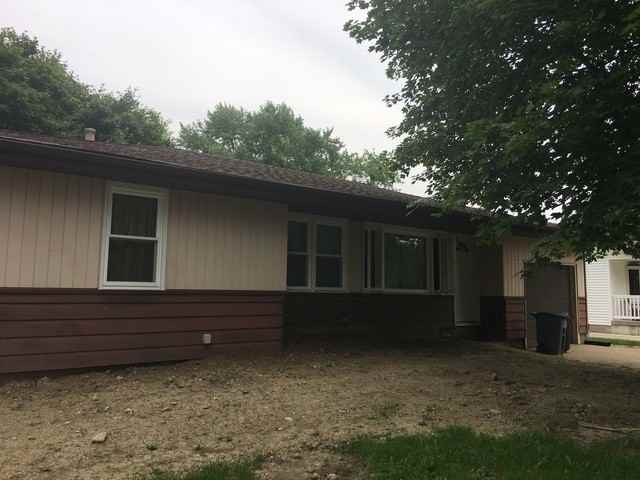1410 Little Main St - Photo 3 of 24