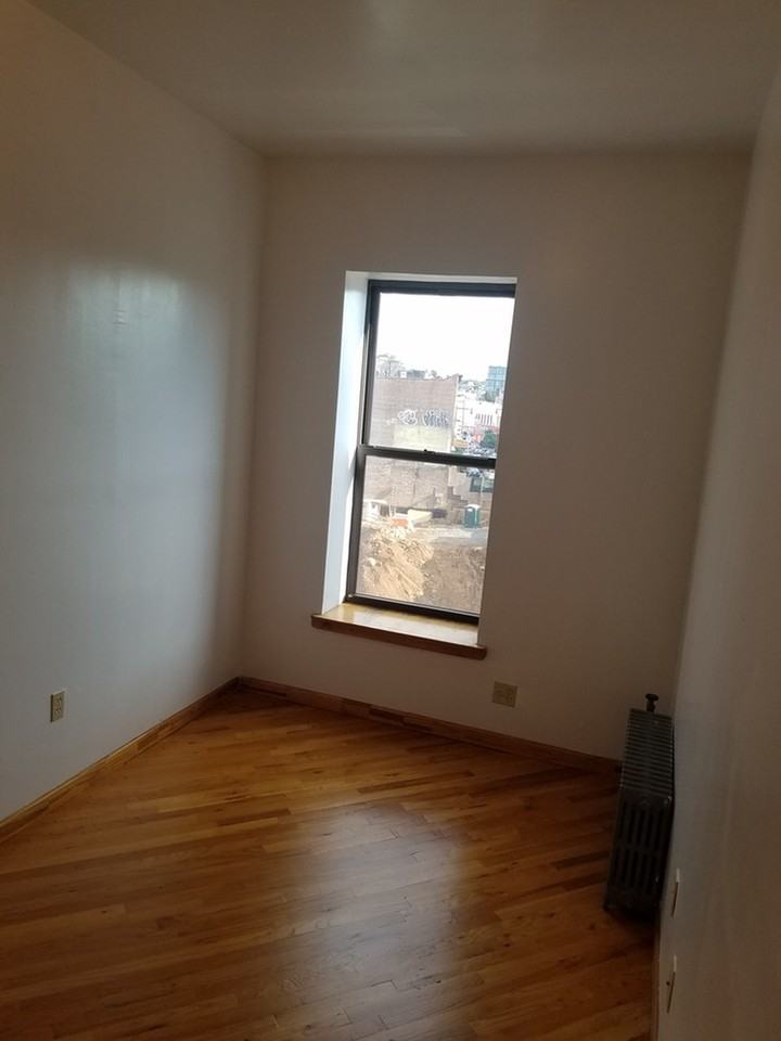 1157 Fulton St - Photo 3 of 11