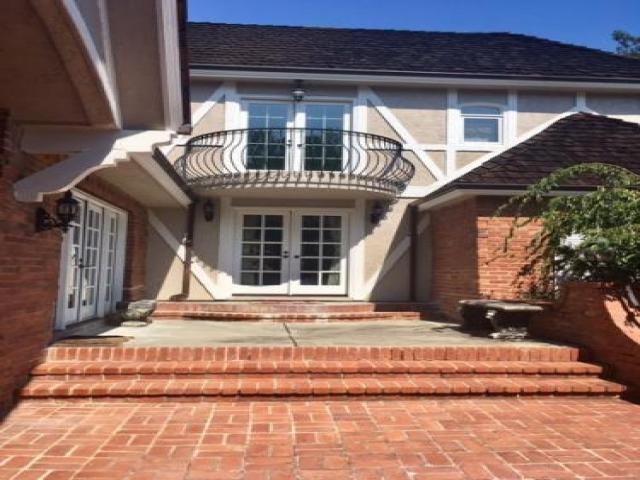 150 Todo El Mundo - Photo 2 of 6