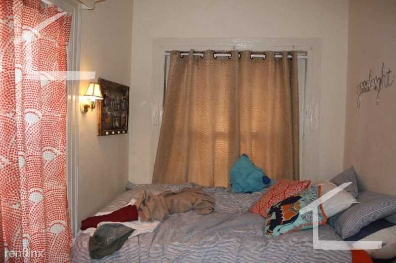 7 Miner St - Photo 3 of 10