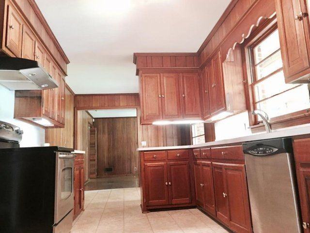 2009 Kingsbury Dr. - Photo 2 of 17