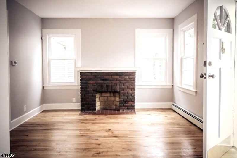 12 Marion Pl - Photo 2 of 14