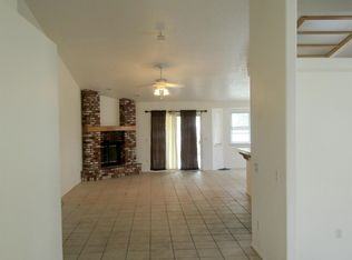 428 Driftwood Dr - Photo 3 of 14