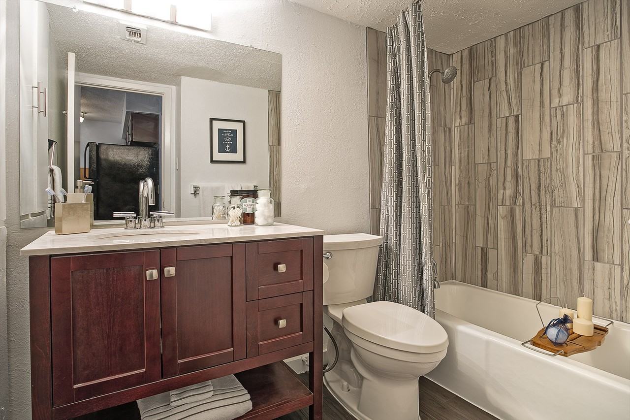 The Spoke - Photo 5 of 13