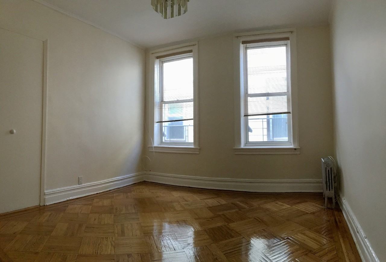 1960 64th St - Photo 3 of 11