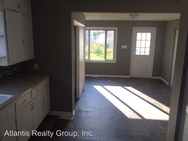 152 N 4th Ave - Photo 3 of 8