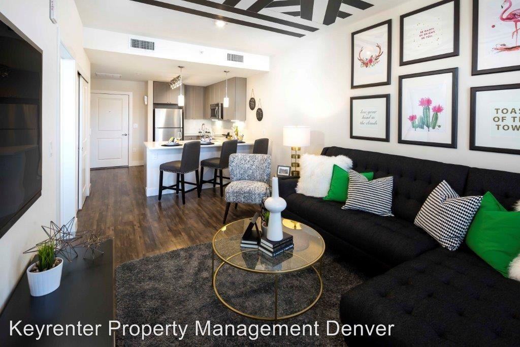 3251 N Lowell Blvd - Photo 2 of 10